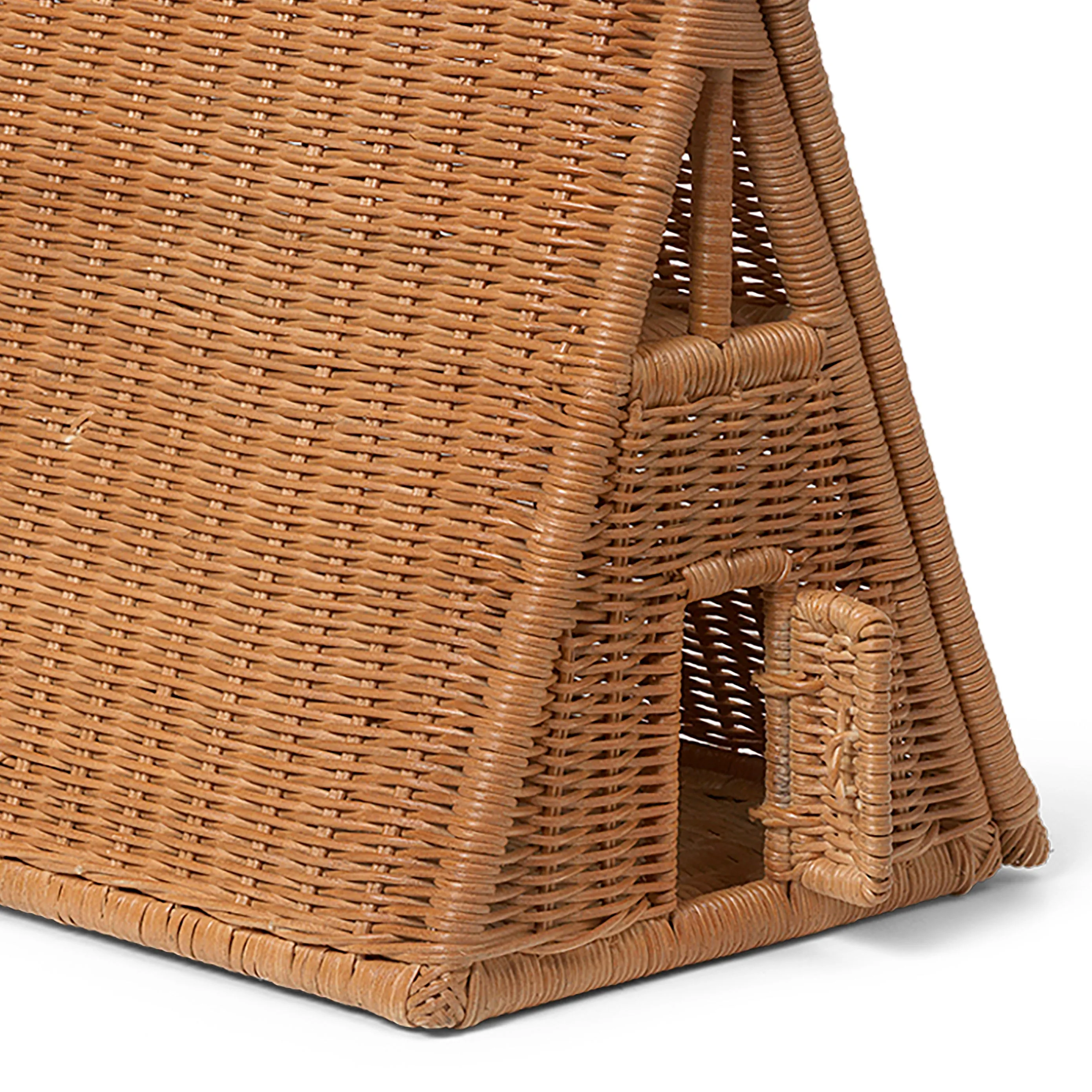 Braided A-house