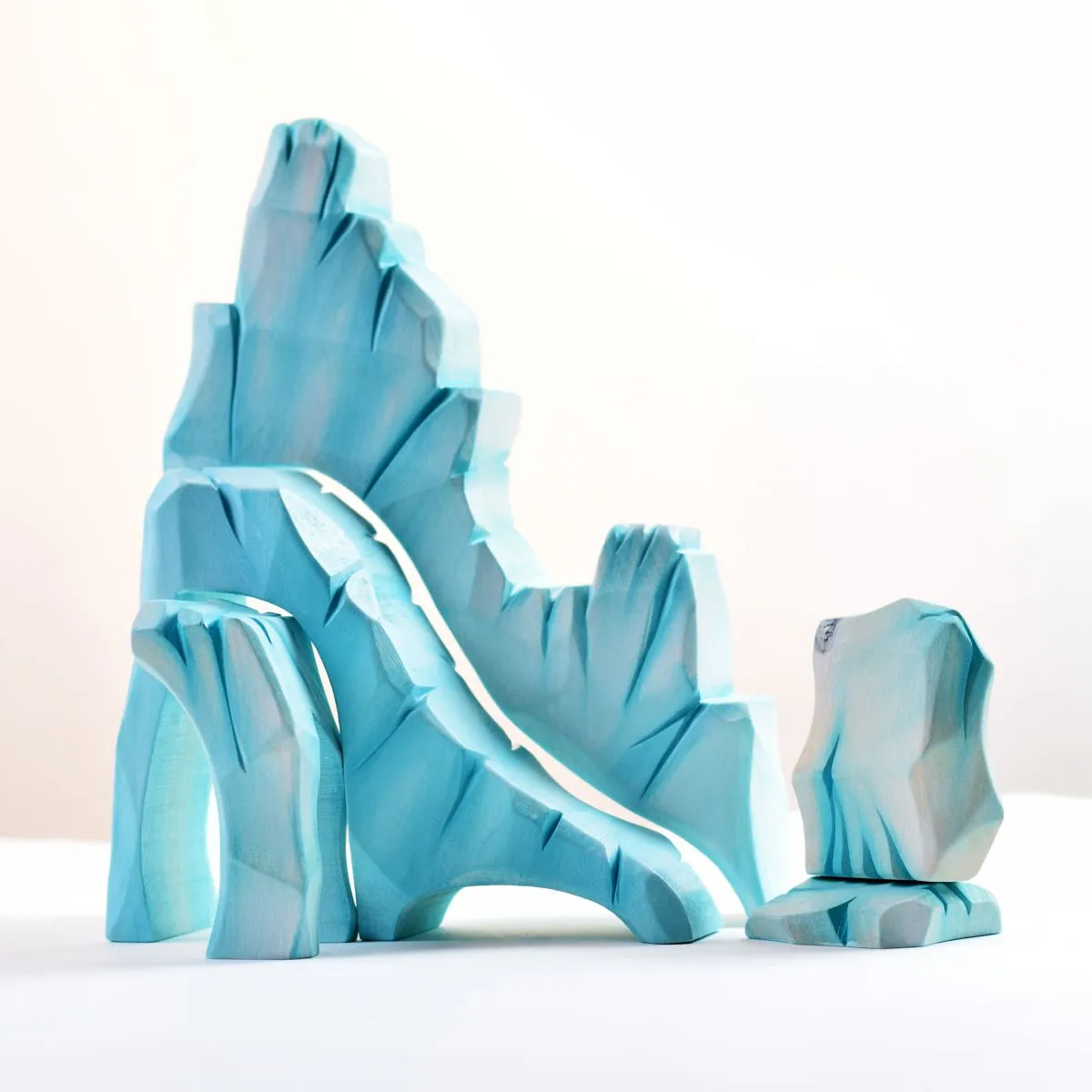 Large Wooden Icy Cliffs