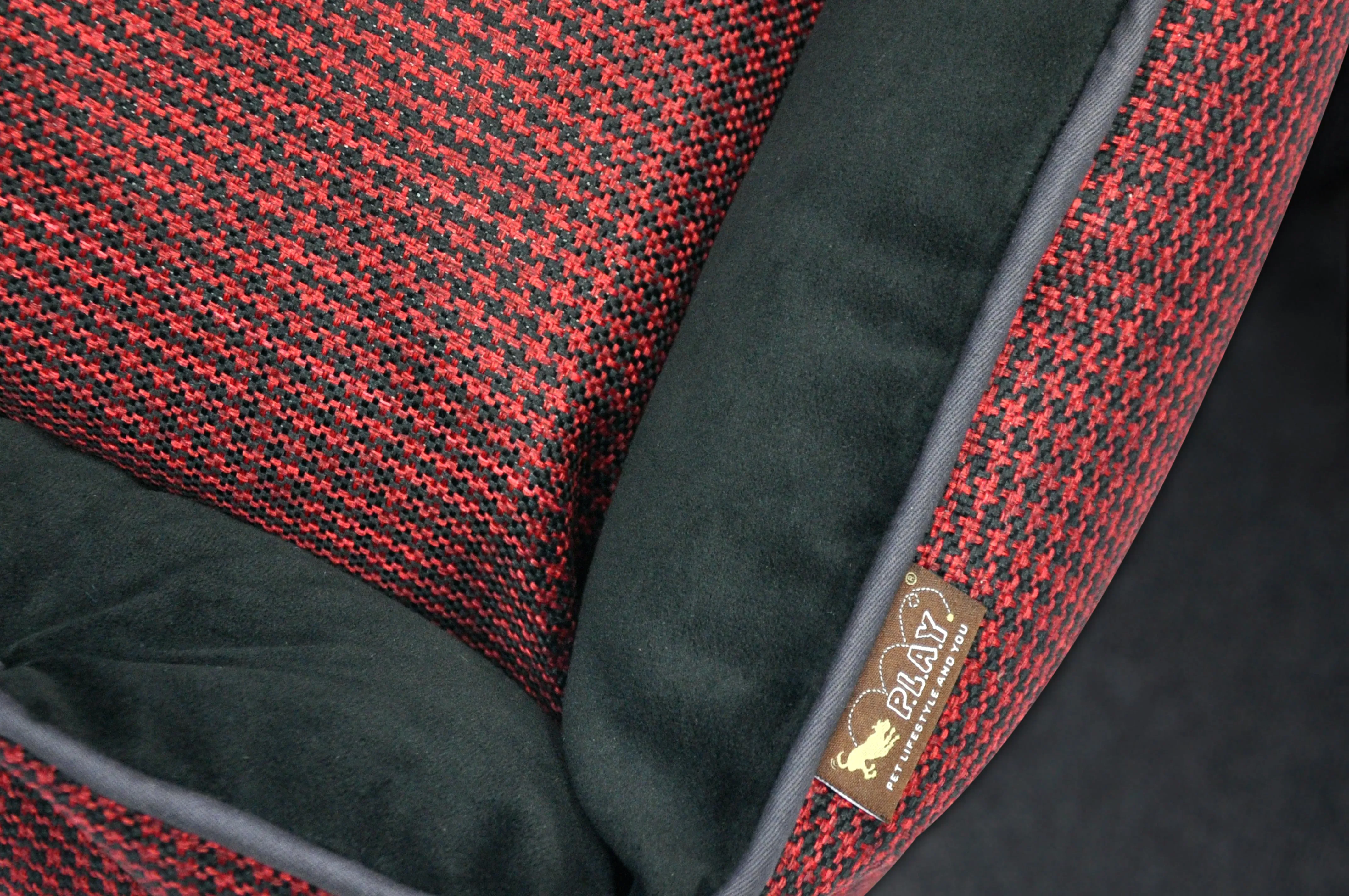 [Pre-order]Lounge Dog Bed: Houndstooth Cayenne Red